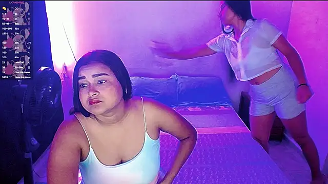 Snapshot of violeta_rous chatting on 10-29-25, 12:18 violeta rous online show from 10-29-25, 12:18