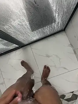 Snapshot of Tintola chatting on 02-15-26, 12:51 Tintola online show from 02-15-26, 12:51