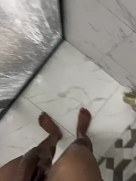 Snapshot of Tintola chatting on 02-16-26, 03:24 Tintola online show from 02-16-26, 03:24