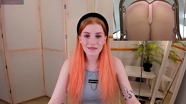 Snapshot of Mira__Blush chatting on 02-11-25, 09:35 Mira Blush online show from 02-11-25, 09:35