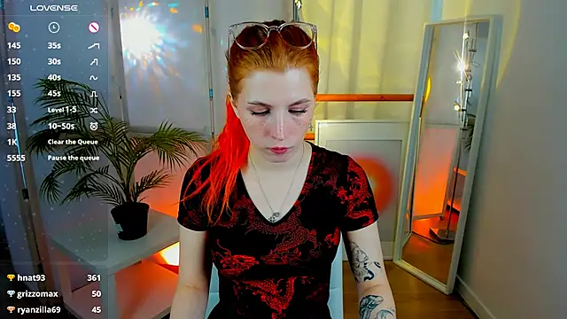 Snapshot of Mira__Blush chatting on 02-28-25, 09:58 Mira Blush online show from 02-28-25, 09:58