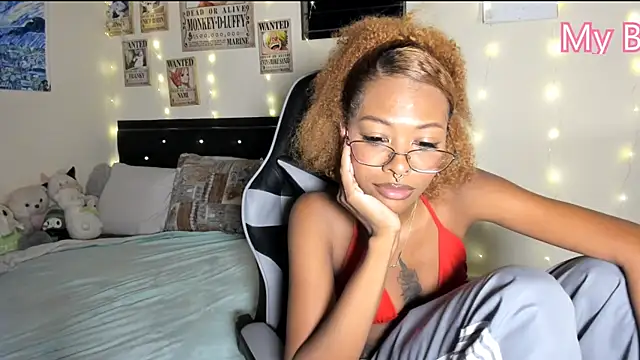 Snapshot of Cristal_Jonas@xh chatting on 01-25-25, 02:04 Cristal Jonasxh online show from 01-25-25, 02:04