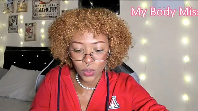 Snapshot of Cristal_Jonas@xh chatting on 01-29-25, 04:05 Cristal Jonasxh online show from 01-29-25, 04:05