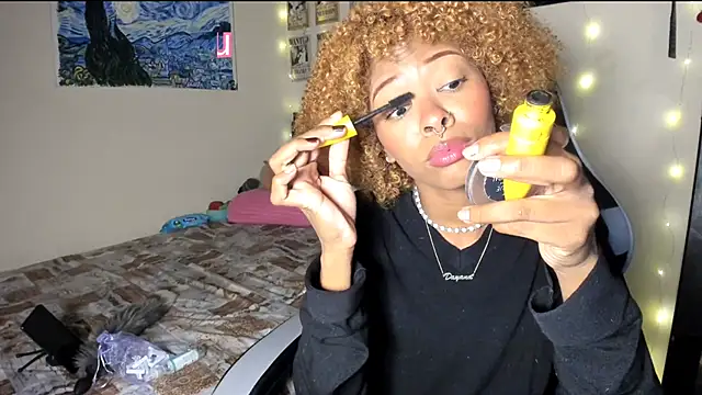 Snapshot of Cristal_Jonas@xh chatting on 02-17-25, 04:31 Cristal Jonasxh online show from 02-17-25, 04:31