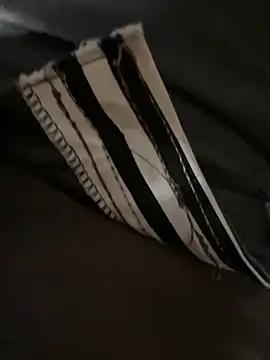 Snapshot of Yurt000 chatting on 03-10-25, 03:56 Yurt000 online show from 03-10-25, 03:56