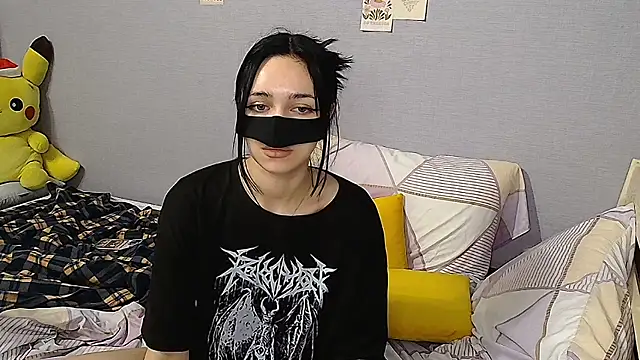 Snapshot of KathrineBerry chatting on 12-23-24, 10:42 KathrineBerry online show from 12-23-24, 10:42