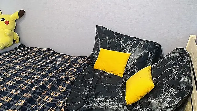 Snapshot of KathrineBerry chatting on 01-02-25, 05:24 KathrineBerry online show from 01-02-25, 05:24