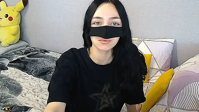 Snapshot of KathrineBerry chatting on 02-10-25, 11:55 KathrineBerry online show from 02-10-25, 11:55