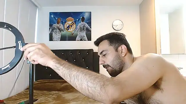 omarmohammedhot2 online show from 12-08-24, 02:30