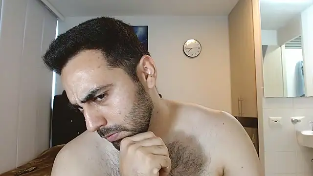 omarmohammedhot2 online show from 12-17-24, 02:33