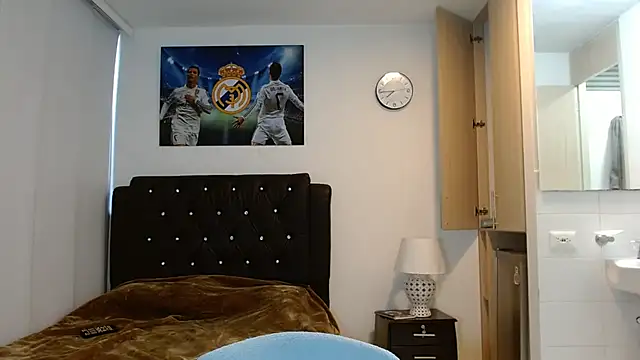 omarmohammedhot2 online show from 01-22-25, 02:56