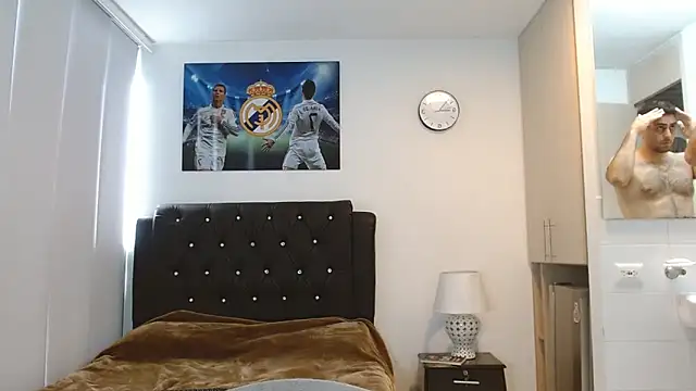 omarmohammedhot2 online show from 03-07-25, 02:01