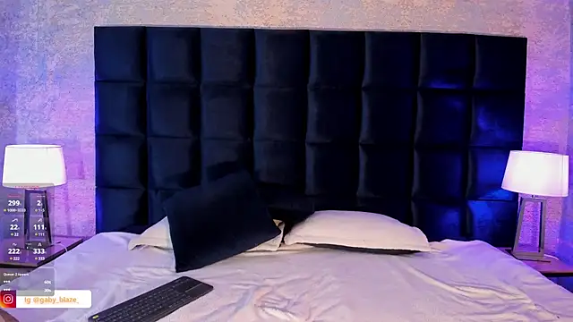 Snapshot of Gaby_Blaze chatting on 03-18-25, 10:04 Gaby Blaze online show from 03-18-25, 10:04