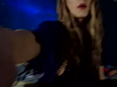 Karendolly  8 online show from 12-17-25, 07:09