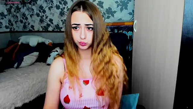 weakness4u online show from 10-07-25, 05:37