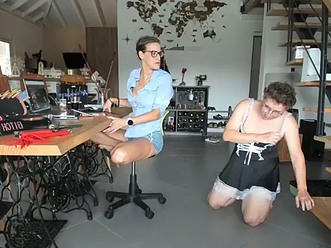 Snapshot of Madame_Callie chatting on 09-22-25, 12:51 Madame Callie online show from 09-22-25, 12:51