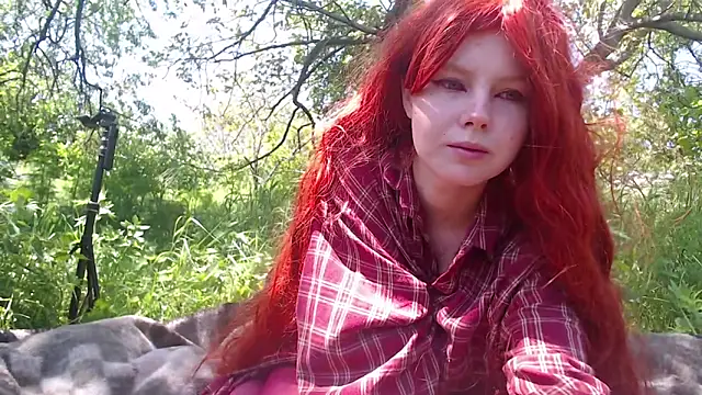 Snapshot of RubyLynxx chatting on 05-17-26, 07:28 RubyLynxx online show from 05-17-26, 07:28