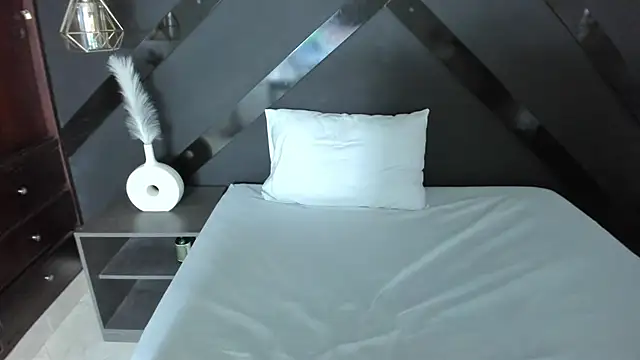 dark gotica online show from 01-04-25, 12:48