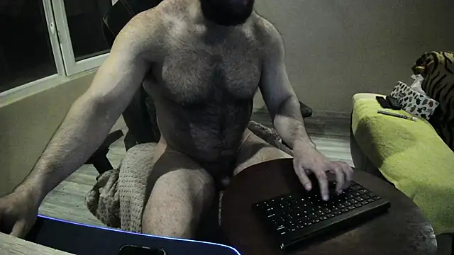 Snapshot of Hugealphabeast chatting on 03-14-25, 09:43 Hugealphabeast online show from 03-14-25, 09:43