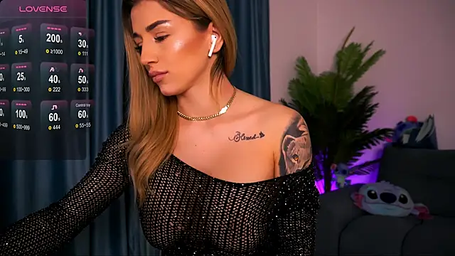 AishaCarter online show from 02-02-25, 09:45