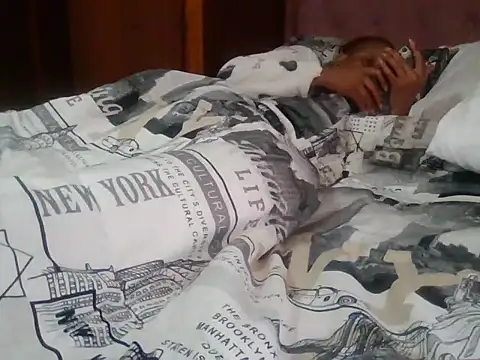 ShooingBunch online show from 09-18-25, 06:48