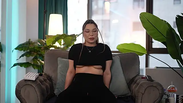 Assmerising online show from 02-21-26, 10:49