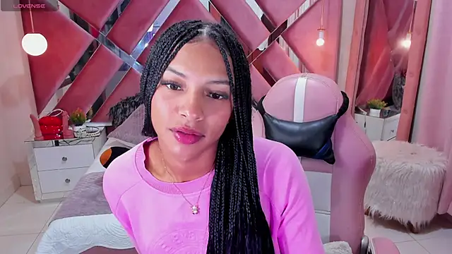 Snapshot of sexy_sofia_xx chatting on 12-11-24, 10:27 sexy sofia xx online show from 12-11-24, 10:27