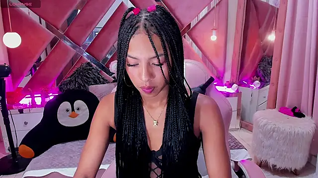 Snapshot of sexy_sofia_xx chatting on 12-14-24, 09:18 sexy sofia xx online show from 12-14-24, 09:18