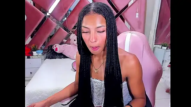 Snapshot of sexy_sofia_xx chatting on 02-15-25, 11:36 sexy sofia xx online show from 02-15-25, 11:36