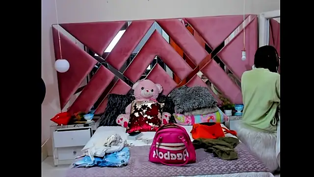 Snapshot of sexy_sofia_xx chatting on 03-01-25, 02:04 sexy sofia xx online show from 03-01-25, 02:04