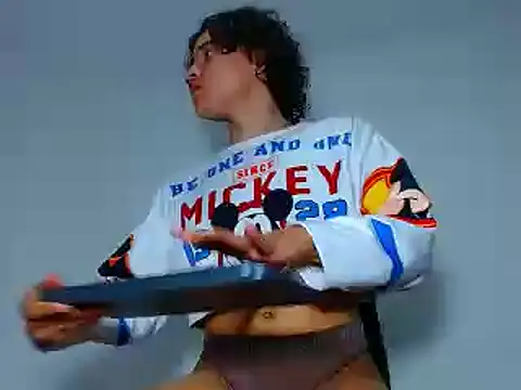 Snapshot of Thiago_Foster chatting on 01-06-25, 10:26 Thiago Foster online show from 01-06-25, 10:26