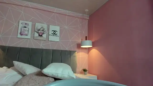 dolly zoe online show from 01-18-25, 05:10