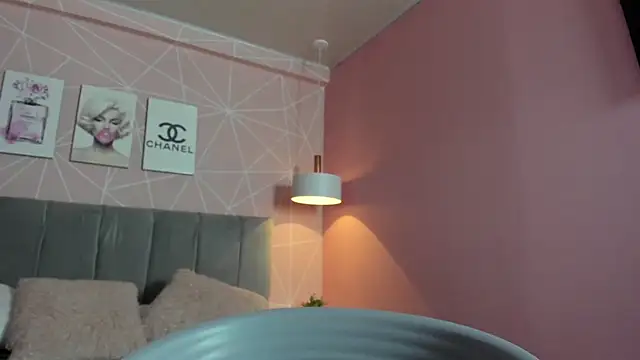 dolly zoe online show from 02-13-25, 05:26