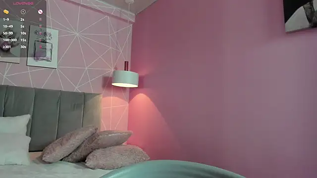 dolly zoe online show from 02-24-25, 07:33