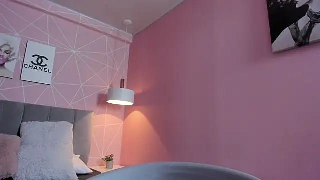 dolly zoe online show from 10-17-25, 11:51