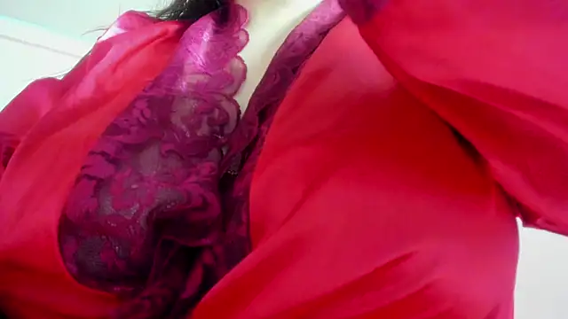 dolly zoe online show from 10-24-25, 04:31