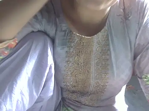 shekira99 online show from 04-24-26, 04:48