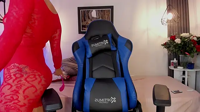 Snapshot of valerycolins chatting on 12-27-24, 10:26 valerycolins online show from 12-27-24, 10:26