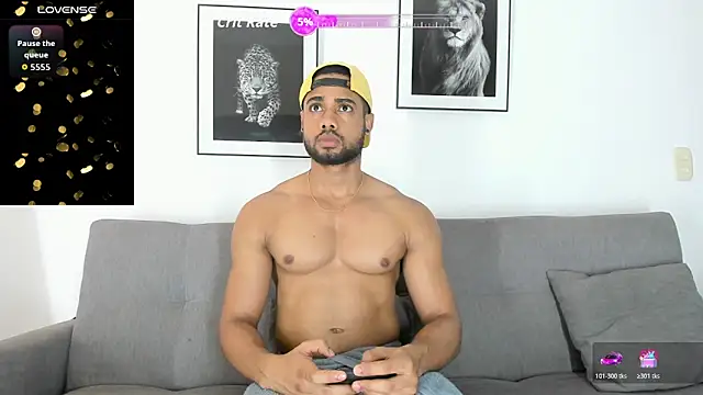 Snapshot of CHRISTIAN_DISICK chatting on 06-10-26, 11:42 CHRISTIAN DISICK online show from 06-10-26, 11:42