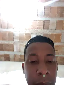 Snapshot of jhonjhon2131 chatting on 10-04-25, 04:32 jhonjhon2131 online show from 10-04-25, 04:32