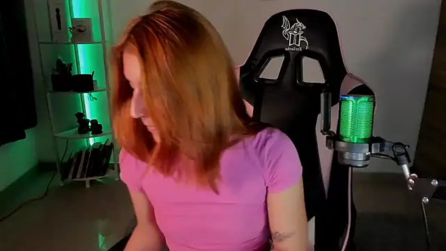 Dakotaa  online show from 12-14-24, 04:56