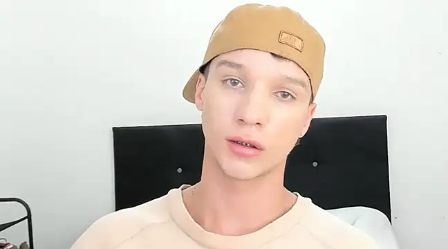 angelcortes online show from 12-26-24, 02:05