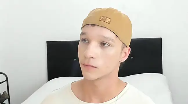 angelcortes online show from 12-28-24, 01:59