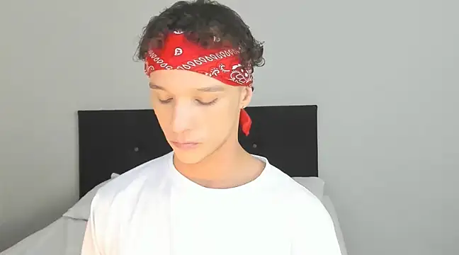 angelcortes online show from 03-03-25, 09:37