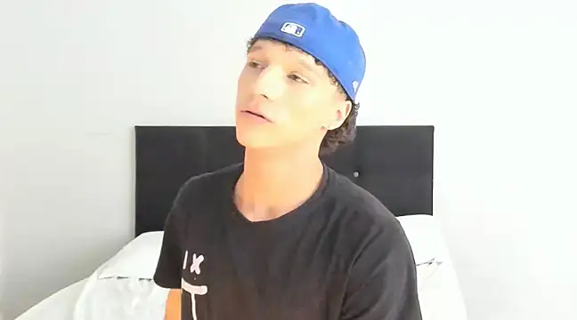 angelcortes online show from 03-11-25, 09:15