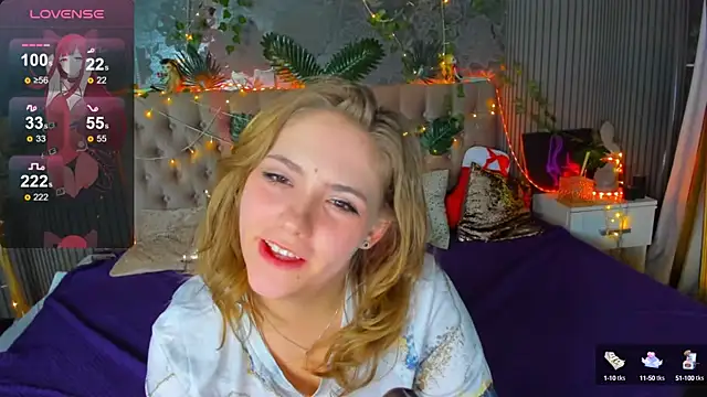 Snapshot of DellaRowe chatting on 01-27-25, 04:33 DellaRowe online show from 01-27-25, 04:33