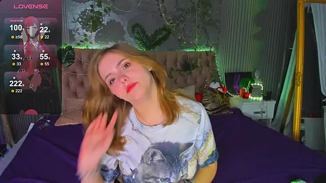 Snapshot of DellaRowe chatting on 01-29-25, 06:12 DellaRowe online show from 01-29-25, 06:12