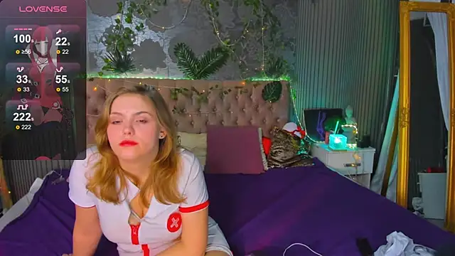 Snapshot of DellaRowe chatting on 01-29-25, 09:23 DellaRowe online show from 01-29-25, 09:23