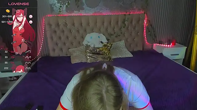 Snapshot of DellaRowe chatting on 03-15-25, 04:32 DellaRowe online show from 03-15-25, 04:32