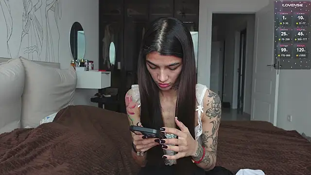 vinkitinkii online show from 10-30-25, 07:32